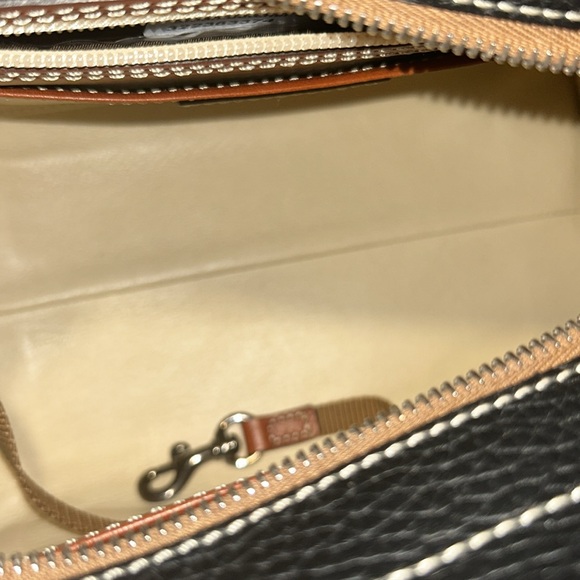 ⭐️TODAY ONLY⭐️Dooney & Bourke Cambridge Black Convertible Crossbody Satchel - Picture 5 of 9